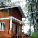 Villa 2 has been built in the local Konkani architecture typical of houses in the locality.